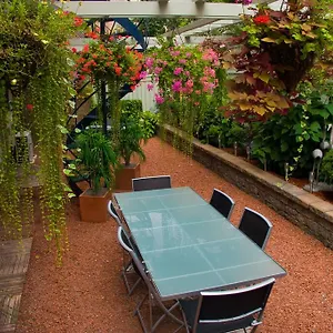 Le Cartier Bed & Breakfast Montreal